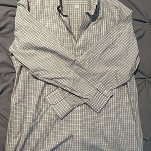 Roundtree & Yorke Men's Light Gray Plaid Shirt